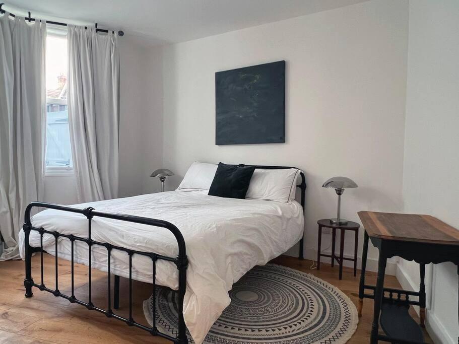Poets Rest, Free Parking, Ev Socket Fees Apply Walk To Beach Brighton Exterior photo